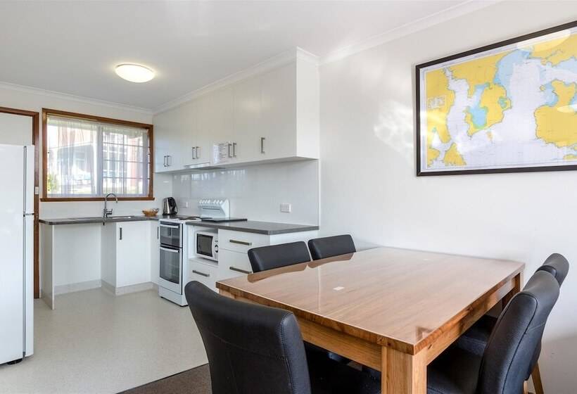 带1个卧室的别墅, Riverfront Motel & Villas