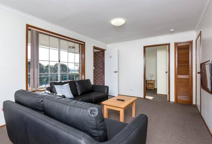 带1个卧室的别墅, Riverfront Motel & Villas