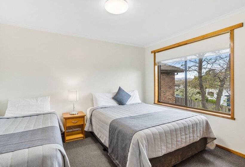 带2个卧室的别墅, Riverfront Motel & Villas