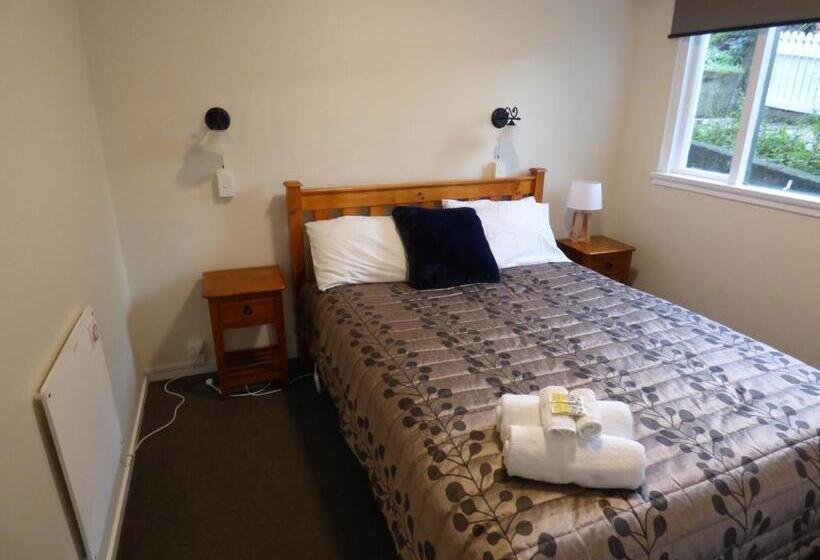 家庭间, Sahara Motels