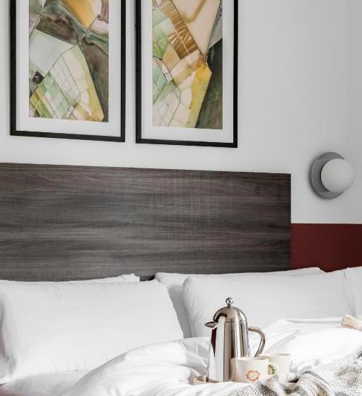 آپارتمان 2 خوابه, Bob W Arte