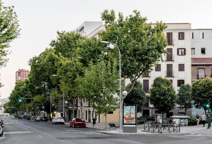 آپارتمان سوپریور 1 خوابه, Bob W Arte