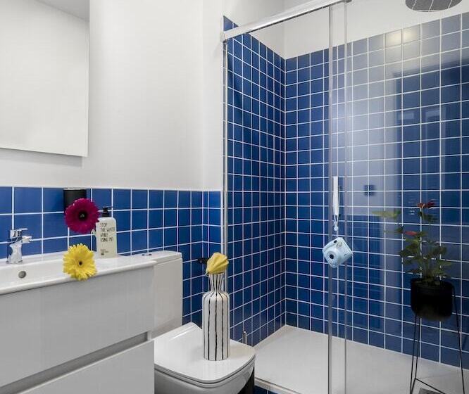 استودیوی استاندارد, Bob W Arte