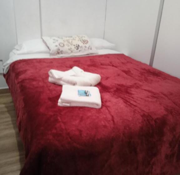 Aile Odası, Ebenezer Guesthouse