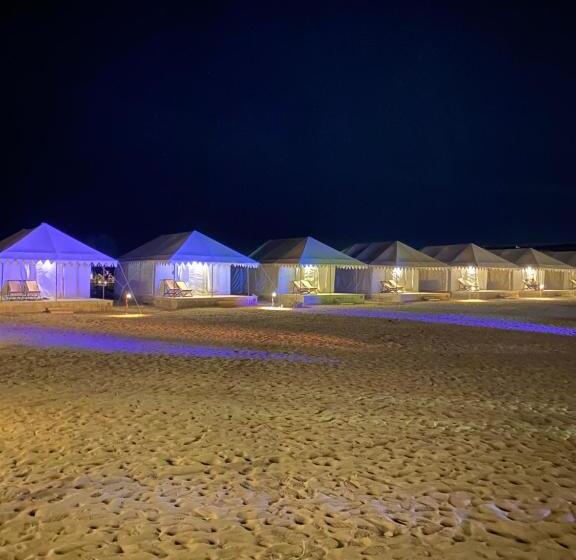 豪华房间, Tokyo Desert Camp