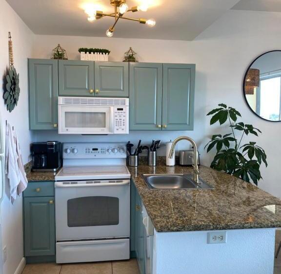 شقة غرفة واحدة مطلة على البحر, The Bc Resort On The Water