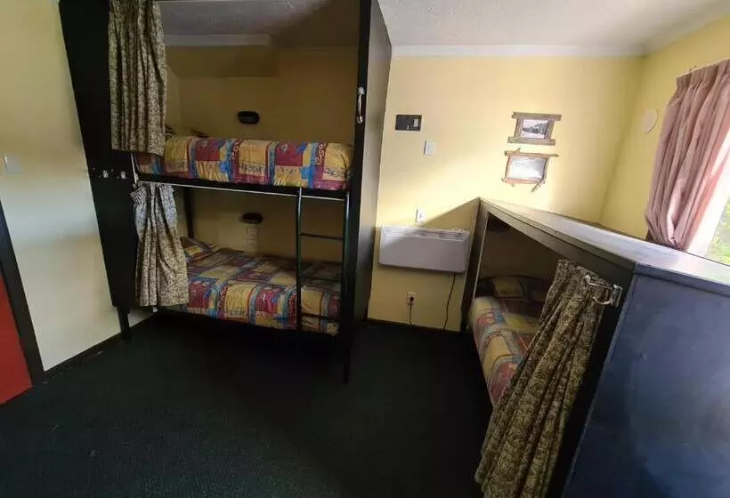 Vuode Makuusalissa, Chateau Backpackers & Motels