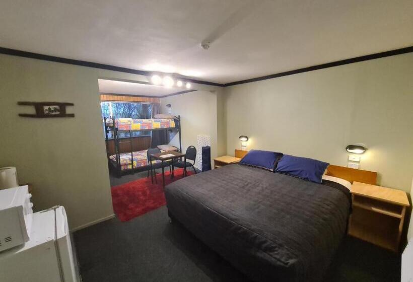 חדר משפחתי, Chateau Backpackers & Motels