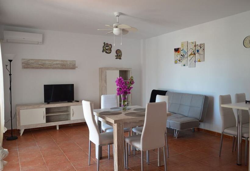 شقة غرفة واحدة, Apartamentos Natura World