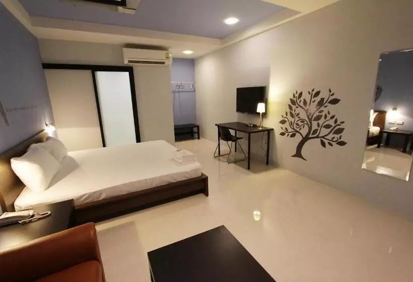 اتاق استاندارد با بالکن, Eazy Motel B.a.n.g.n.a