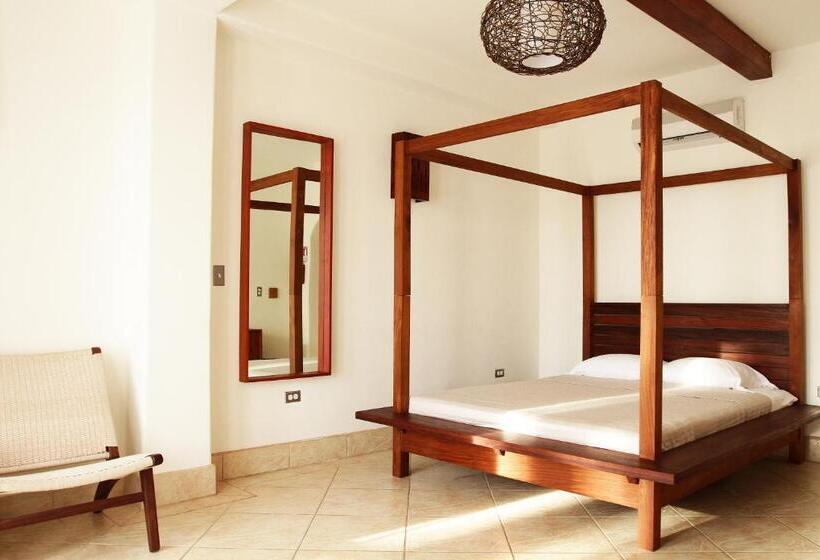 スタンダードルーム, Alcazar