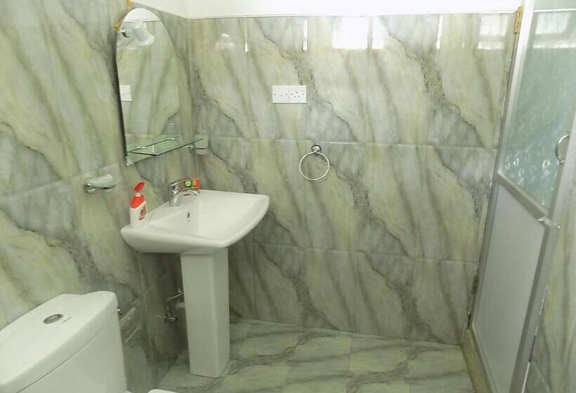标准三人间, Alexandra Family Villa