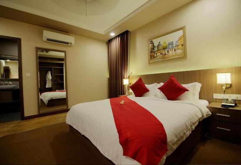 סוויטת ג'וניור נוף לגינה, Anik Boutique Hotel & Spa On Norodom Blvd