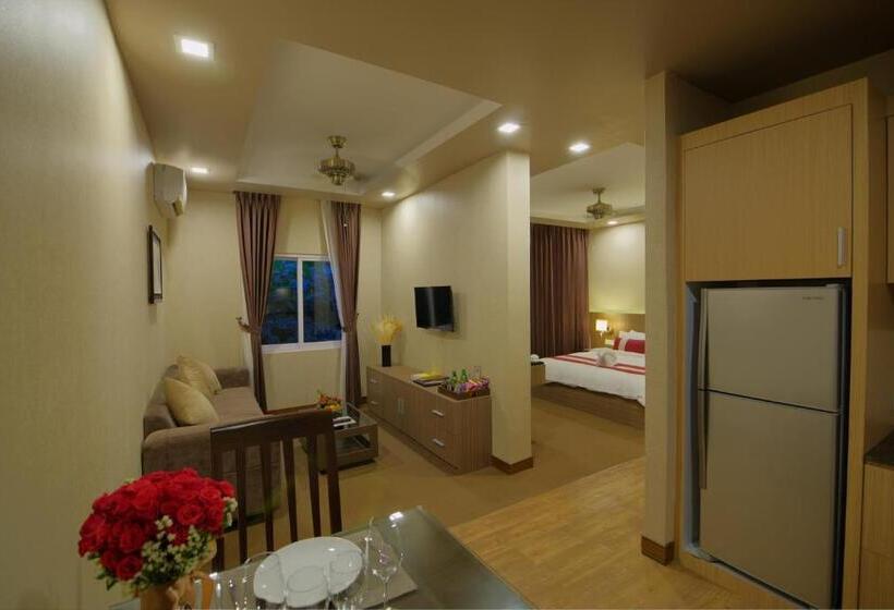 סוויטת ג'וניור נוף לגינה, Anik Boutique Hotel & Spa On Norodom Blvd