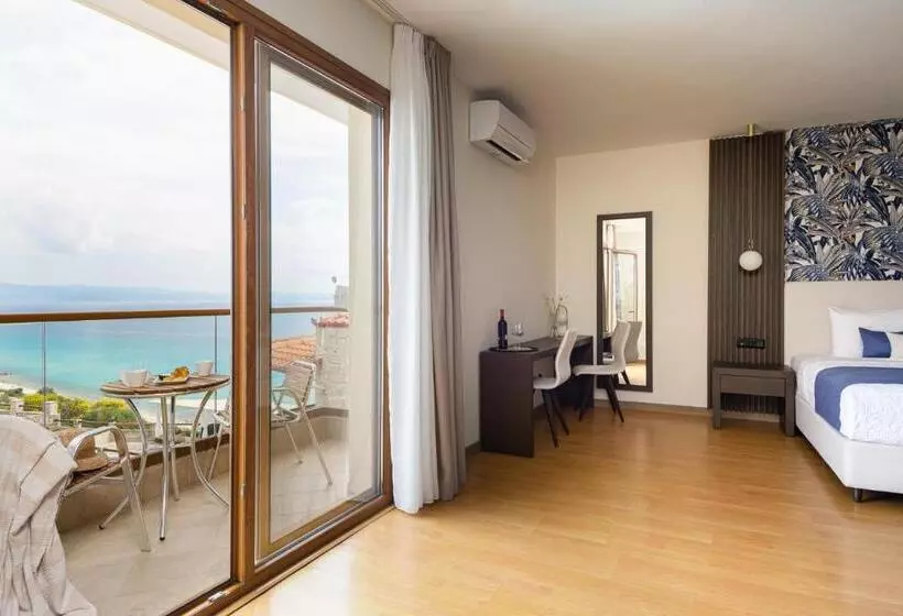 サイドシービュージュニアスイート, Blue Bay Halkidiki