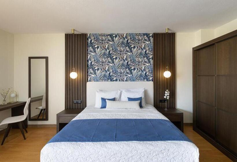 סוויטת ג'וניור צדדית נוף לים, Blue Bay Halkidiki