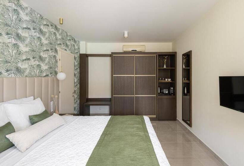 סוויטה, Blue Bay Halkidiki