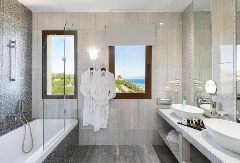 סוויטת ג'וניור דלוקס, Blue Bay Halkidiki