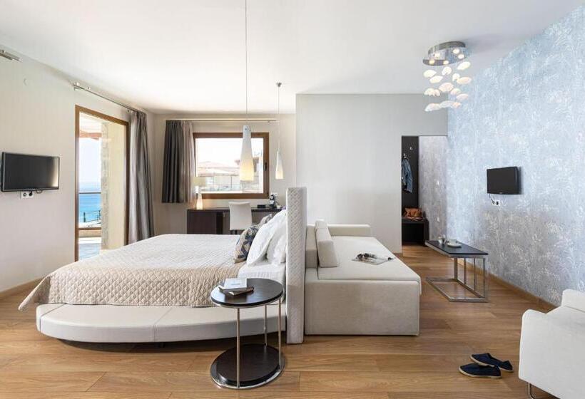 סוויטת ג'וניור דלוקס, Blue Bay Halkidiki