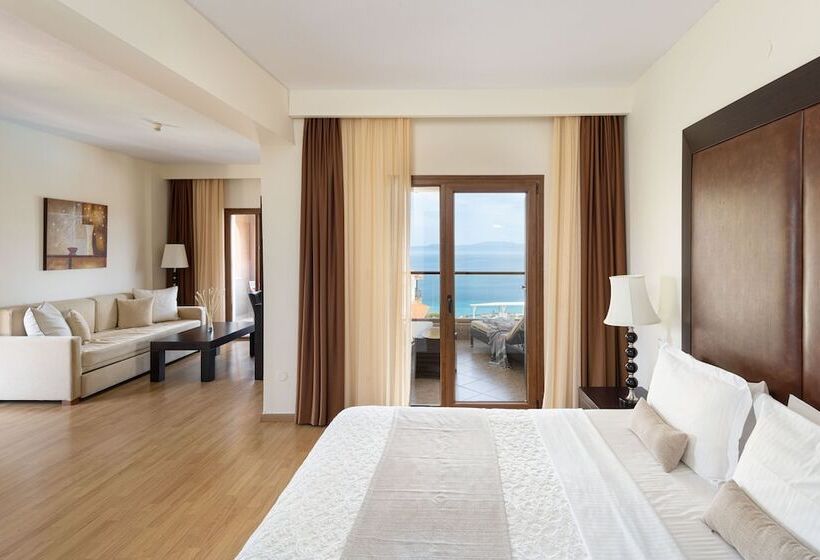 סוויטת ג'וניור נוף לים, Blue Bay Halkidiki