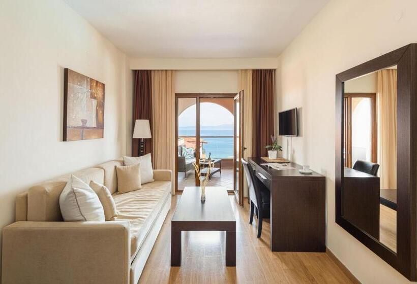 סוויטת ג'וניור נוף לים, Blue Bay Halkidiki