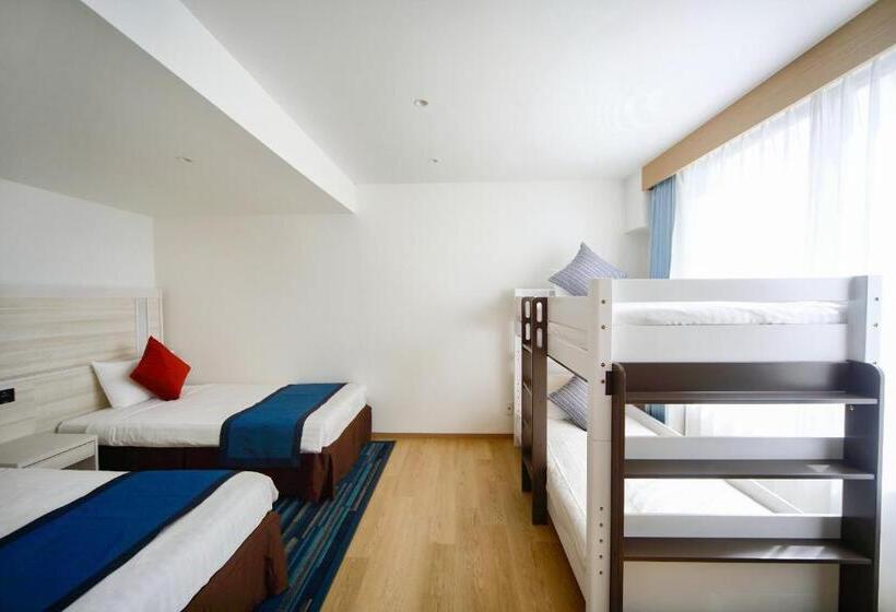 Семейный Номер с Койками, Breeze Bay Marina