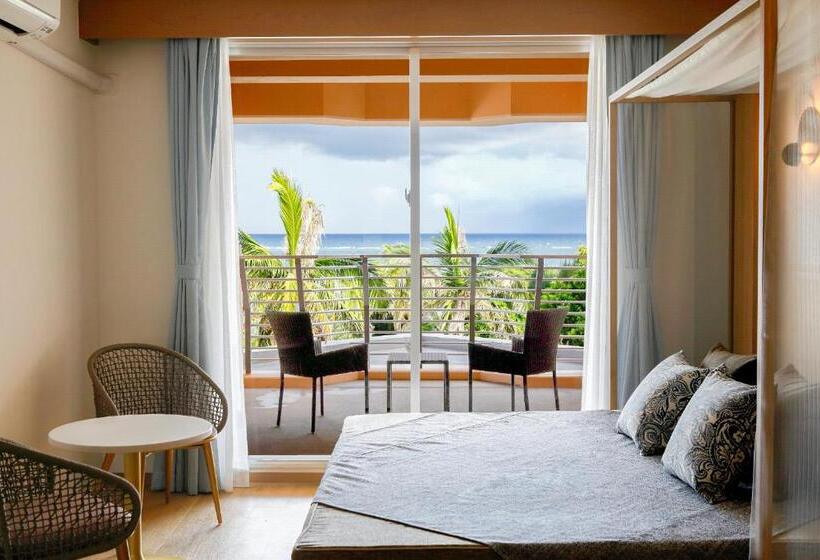 Номер Deluxe с Террасой, Breeze Bay Marina