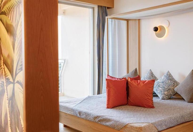 Номер Deluxe с Террасой, Breeze Bay Marina