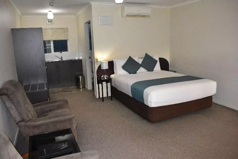 身障者適用キングサイズベッドルーム, Econo Lodge Broken Arrow Tulsa