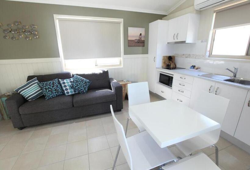 Enrumsvilla, Halifax Holiday Park