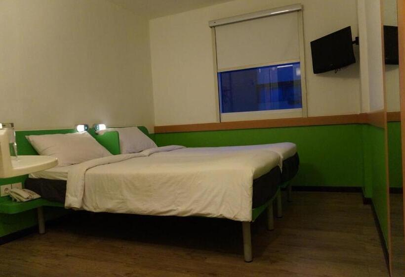 اتاق استاندارد, Ibis Budget Jakarta Airport