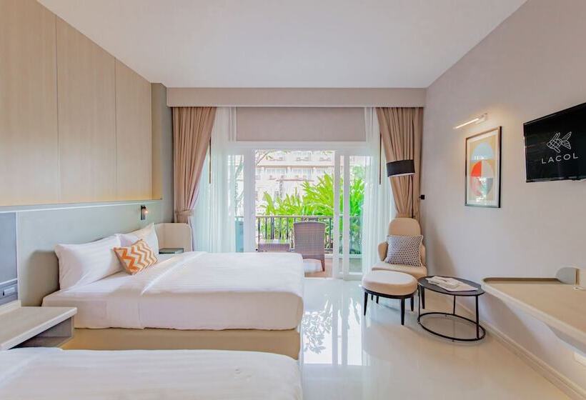 プールの見えるデラックスルーム, Lacol Khao Yai   A Chatrium Collection