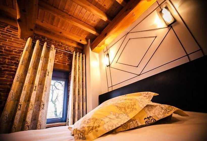 컴포트 룸, Les Ecuries De La Tour