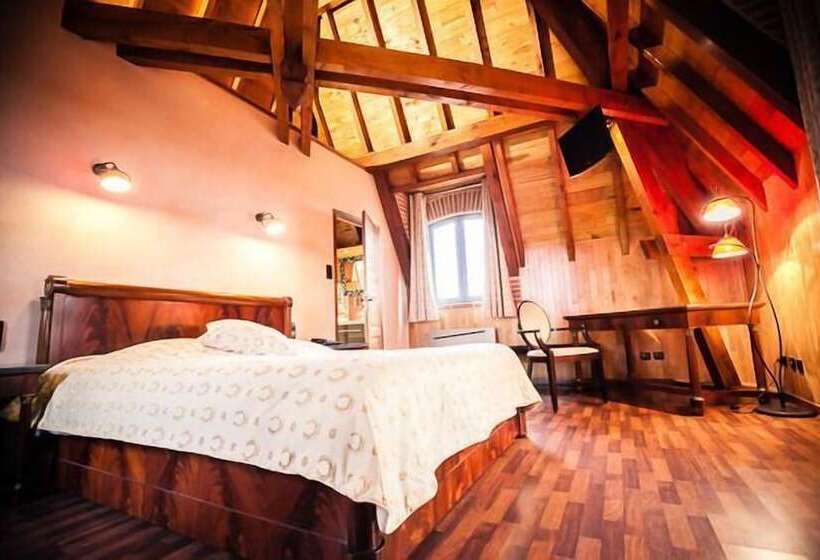 غرفة عائلية, Les Ecuries De La Tour