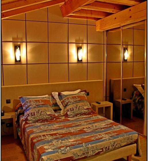 컴포트 룸, Les Ecuries De La Tour