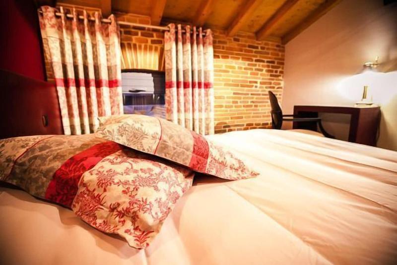 غرفة قياسية, Les Ecuries De La Tour