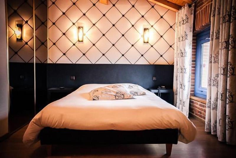 غرفة قياسية, Les Ecuries De La Tour