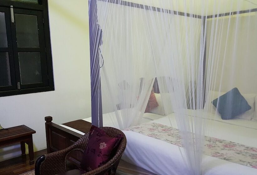 이코노이 4인룸, Noordin Street House