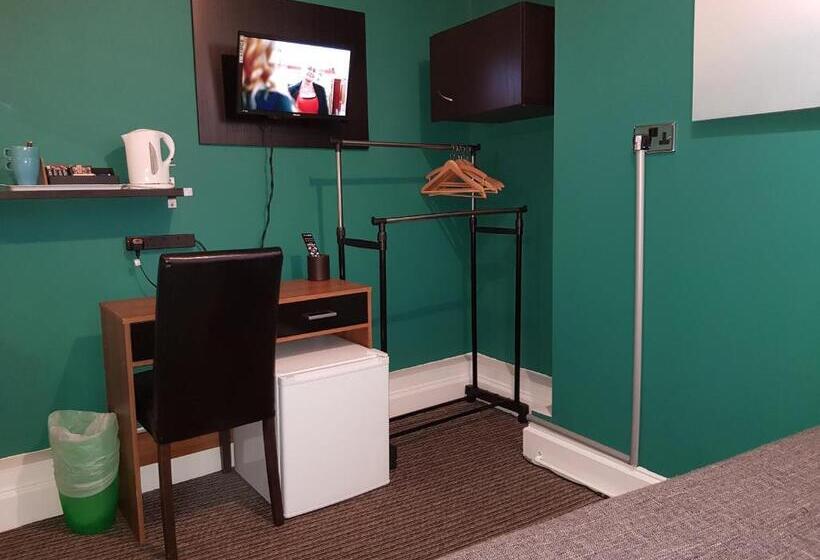 Номер Стандарт, Robin 7 Lodge City Centre