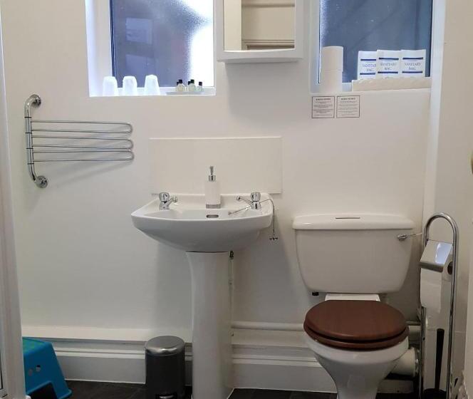 Семейный Номер, Robin 7 Lodge City Centre