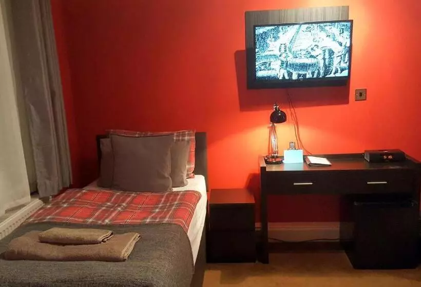 Perhehuone, Robin 7 Lodge City Centre