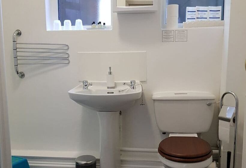 Семейный Номер, Robin 7 Lodge City Centre