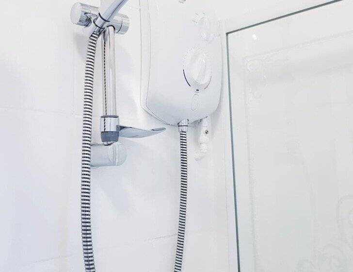 Семейный Номер, Robin 7 Lodge City Centre