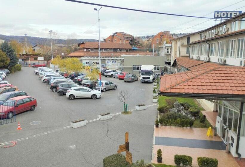 اتاق استاندارد, Slodes