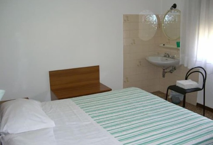 스탠다드 룸 공동 욕실, Vidale