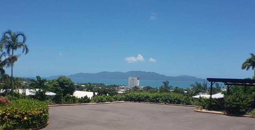 オーシャンビュースタンダードルーム, Island View Motel