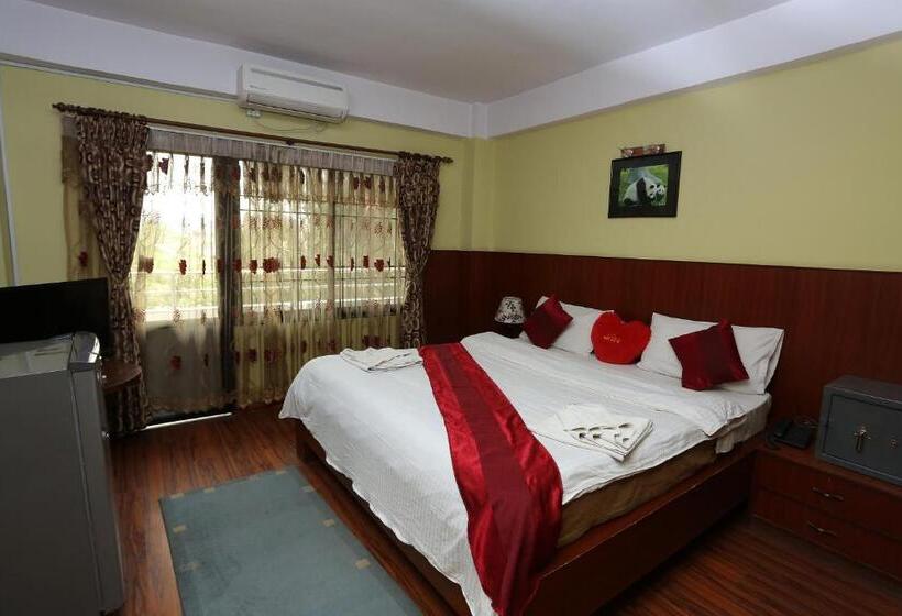 اتاق لوکس, New Hotel Panda