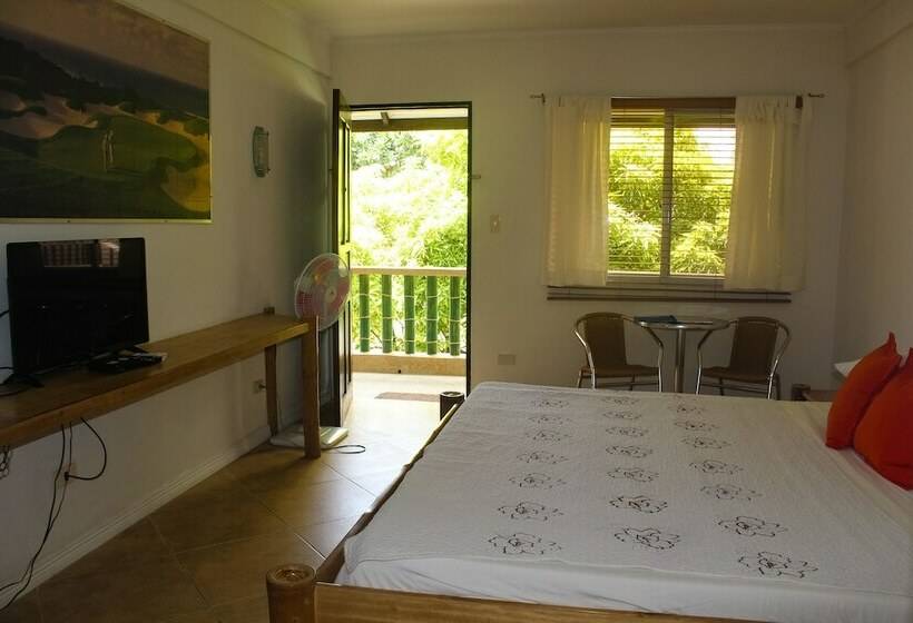 חדר פרמיום, The Coral Beach Club