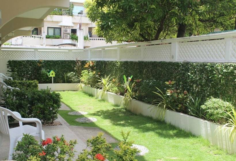 חדר פרמיום, The Coral Beach Club