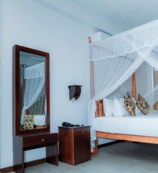 جناح صغير مطل على البحر, Rock Fort